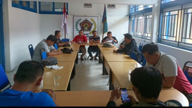 
 Teks foto : Rapat pembubaran panitia lokal Konferprov PWI Riau ke-XV di Bengkalis.