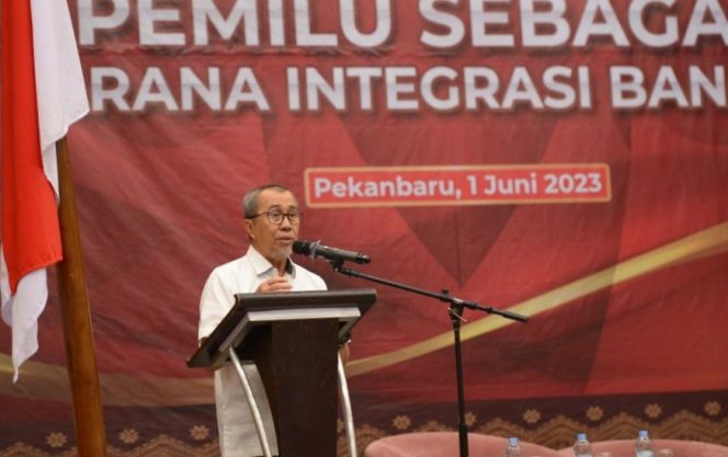 
 ? Gubernur Riau (Gubri) Syamsuar.