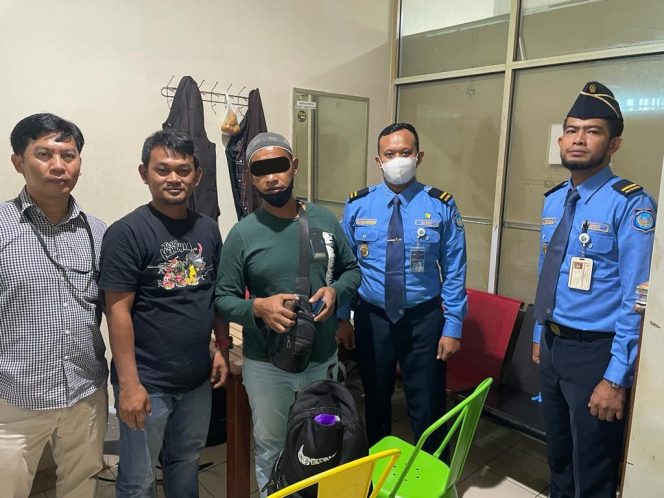 
 ? Tersangka H berhasil diamankan tim gabungan saat akan kabur ke Batam.