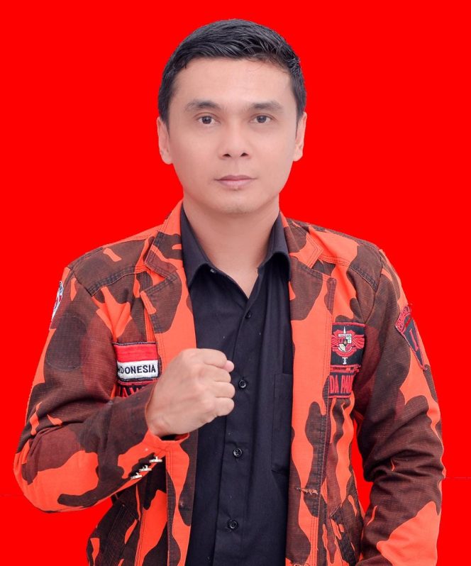 
 ?  Ketua MPC Pemuda Pancasila (PP) Kabupaten Bengkalis, Asep Setiawan.