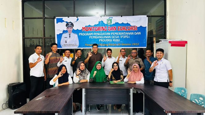 
 Tim P3PD saat mengunjungan Dinas PMD 
