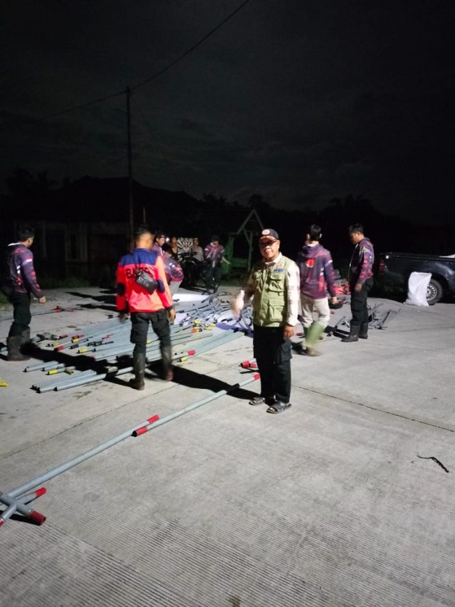 
 Antisipasi Banjir Di Kecamatan Bantan, BPBD Dirikan Tenda Pengungsian Dan Dapur Umum