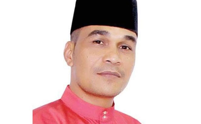 
 ? Sekjen Partai Demokrasi Indonesia Perjuangan (PDI P) Riau, Kaderismanto.