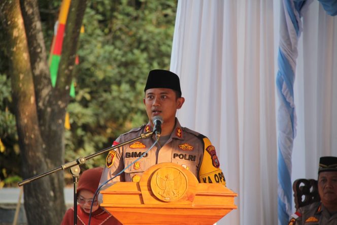 
 ? Kapolres Bengkalis  AKBP Setyo Bimo Anggoro, menghadiri acara Majelis Silaturrahmi Safari Ramadhan 1445 H/2024 M di Kecamatan Rupat.