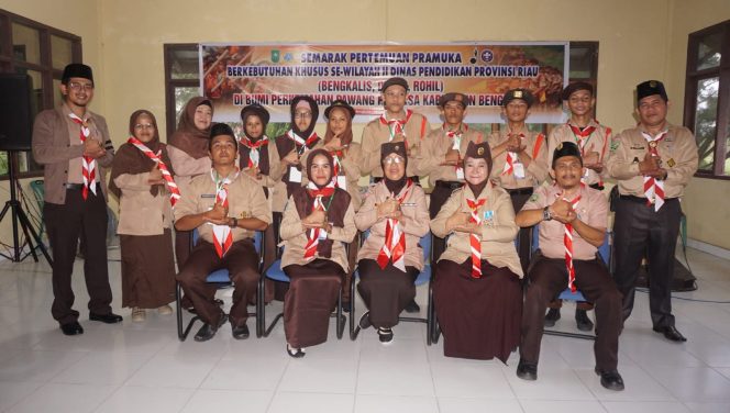 
 Anggota pramuka dari berbagai gugus melakukan kemah di Buper 