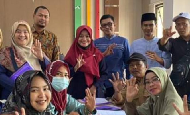 
 Pengelola BUMDesa bersama pendamping desa