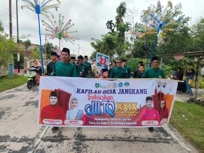 
 Rombongan Kafilah Desa Jangkang saat mengikuti pawai ta'aruf kegiatan MTQ Ke 29 tingkat kecamatan Bantan