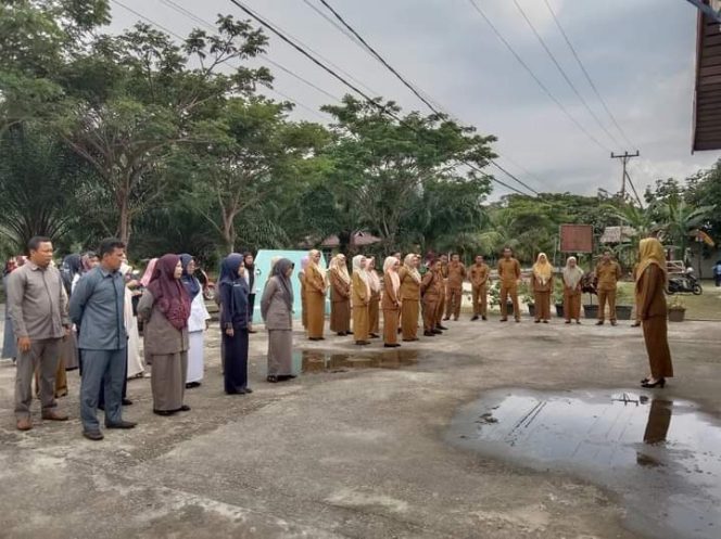 
 Apel pagi Pemdes Jangkang