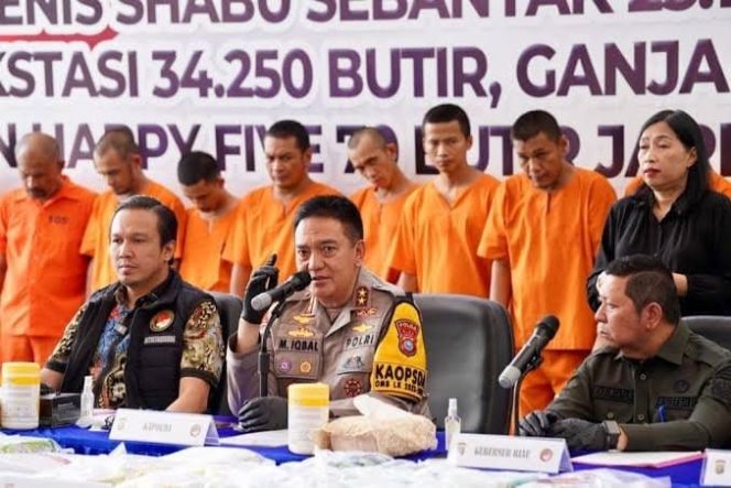 
 Dalam Tahun 2024 Polda Riau Tangkap 3.220 Tersangka dan428,9 Kg Sabu disita