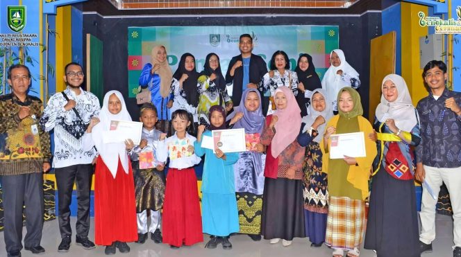 
 📸 Foto bersama usai acara Gerakan Budaya Gemar Membaca.