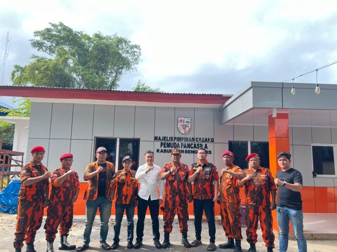 
 Ormas pemuda Pancasila bersama Grib Jaya usai pertemuan 