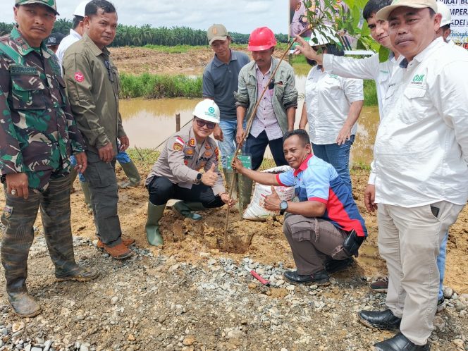 
 📸 May Day Tanpa Aksi Massa: PT Adei Pilih Kolaborasi dan Penghijauan.