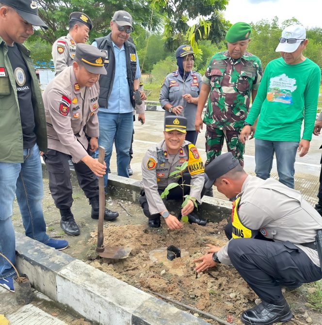 
 📸 Polres Bengkalis  Dukung Program Kapolda Riau Peduli Lingkungan.