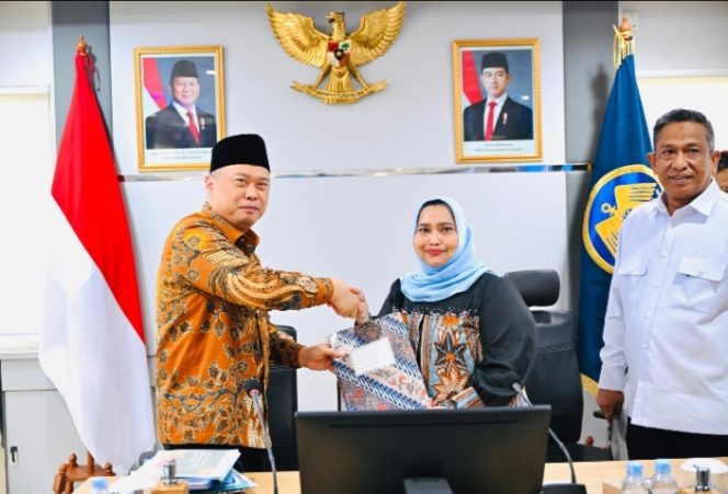 
 📸 Bupati Bengkalis, Kasmarni usulkan pembangunan ke Kementerian Perhubungan Republik Indonesia.
