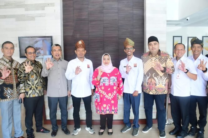 
 📸 Bupati Kasmarni hadiri pelantikan Pengurus PII Riau 2024–2027 di Pekanbaru.