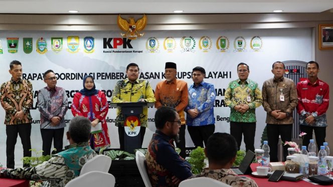 
 📸 Ketua DPRD Kab. Bengkalis Septian Nugraha Saat Menghadiri Undangan Komisi Pemberantasan Korupsi KPK Di Gedung Merah Putih Jakarta.