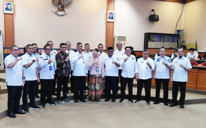 
 📸Bupati Bengkalis diwakili Kepala Dinas Komunikasi, Informatika dan Statistik, Suwarto Ikuti Rakor Sinkronisasi Kebijakan Perlindungan Data dan Transaksi Elektronik