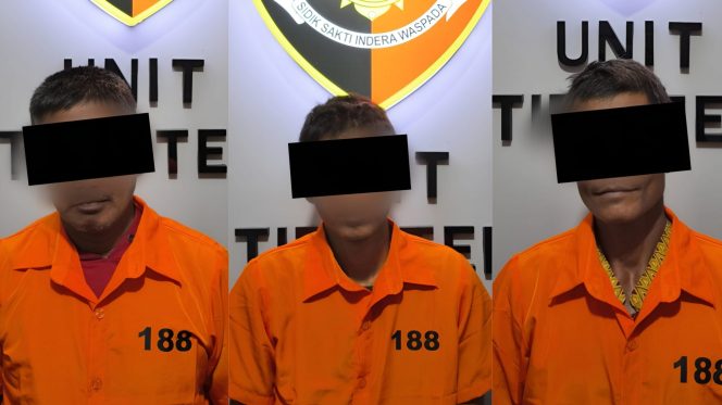 
 📸 Satreskrim Polres Bengkalis mengamankan tiga terduga pelaku illegal logging.