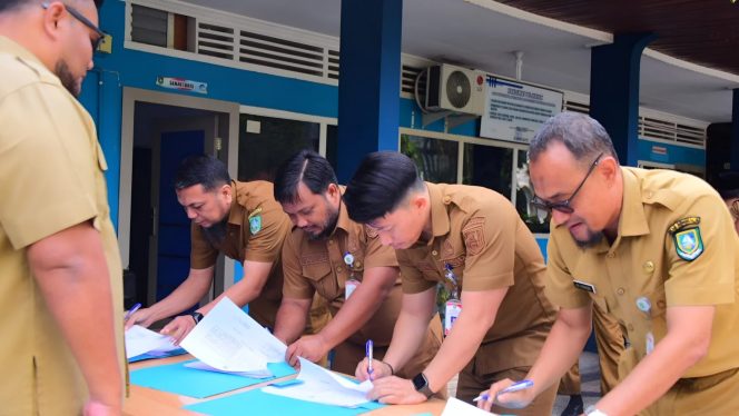 
 📸 Penandatanganan pakta integritas dan perjanjian kinerja Diskominfotik Bengkalis, Senin (19/1/2026).