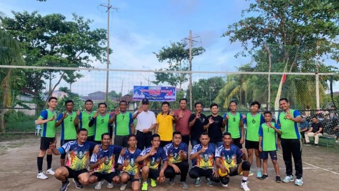
 Tim Voli antar RW poto bersama seblum kaga final dimulai