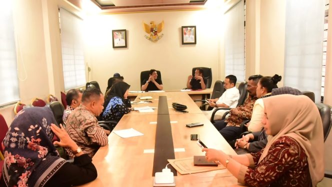 
 📸 Komisi III DPRD Bengkalis saat menemui BPKAD Riau membahas kepastian penyaluran DBH.
