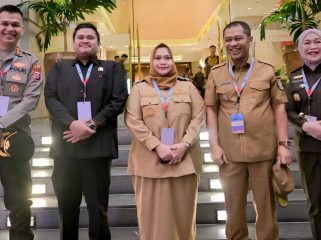 📸 Bupati Bengkalis Kasmarni bersama para pejabat daerah mengikuti paparan Presiden Prabowo mengenai hilirisasi dan agenda lingkungan di SICC Sentul.