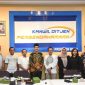 Foto bersama Komisi III DPRD Bengkalis dan Kanwil DJPb Riau usai pertemuan di Pekanbaru.