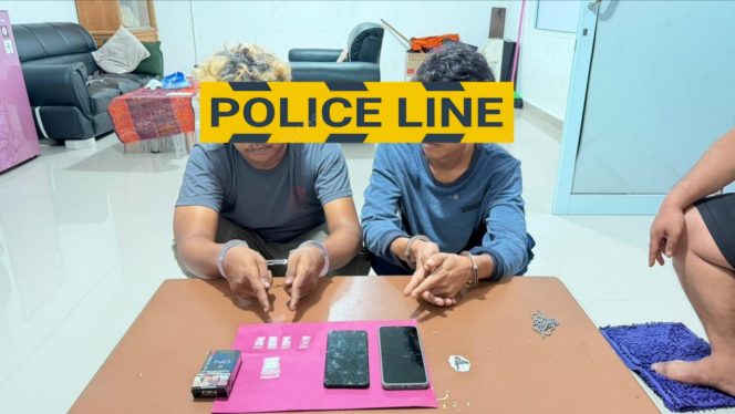 
 📸 Polisi menyita sabu dan ponsel dari dua tersangka di Mandau.
