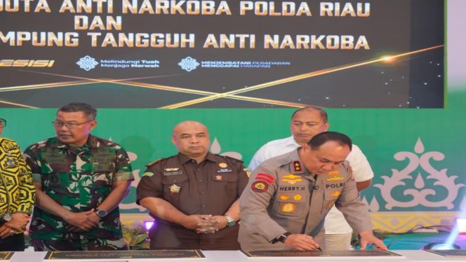 
 📸 Desa Jangkang ditetapkan sebagai model kampung bebas narkoba oleh Polres Bengkalis.
