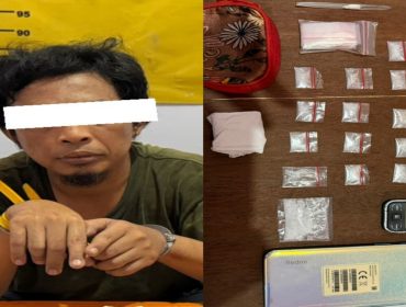 📸 Polisi menangkap pria diduga pengedar sabu di Mandau Bengkalis dengan barang bukti paket narkotika dan alat transaksi.
