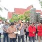 Aksi GMNI Bengkalis di depan Kantor Kejari Bengkalis saat mendesak audit dana PI PT Bumi Laksamana Jaya Rp224 miliar.