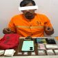 Polisi menunjukkan barang bukti sabu seberat 15,87 gram di Mandau, Bengkalis.