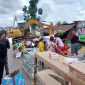 📸 Satpol PP Pekanbaru menertibkan bangunan liar di kawasan Jembatan Siak IV, Kecamatan Rumbai, Sabtu, 9 Mei 2026.