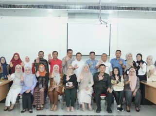 📸 Pansus KLA DPRD Bengkalis membahas sinkronisasi Ranperda KLA dengan RPJMD bersama DP3AP2KB Provinsi Riau.