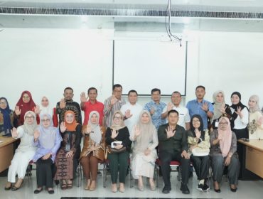 📸 Pansus KLA DPRD Bengkalis membahas sinkronisasi Ranperda KLA dengan RPJMD bersama DP3AP2KB Provinsi Riau.