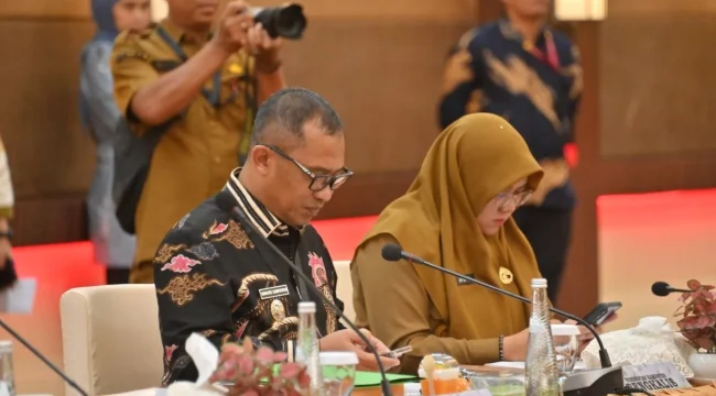 Santoso mengikuti RUPS BRK Syariah Tahun Buku 2025 dan RUPS-LB Tahun 2026 di Ballroom Menara Dang Merdu BRK Syariah, Pekanbaru.