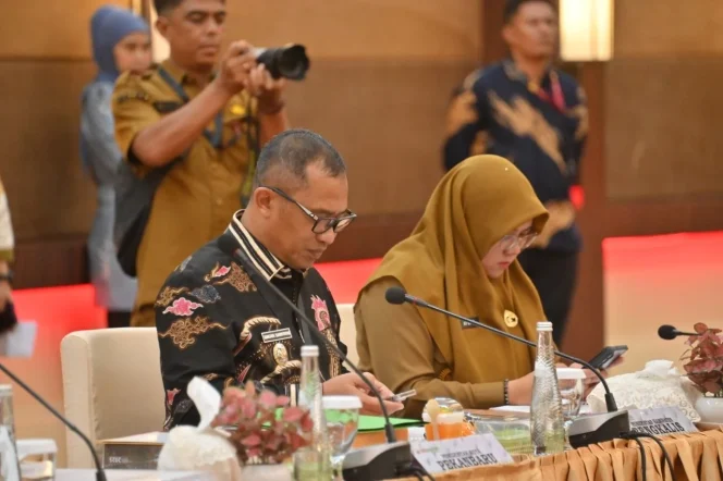 
 Santoso mengikuti RUPS BRK Syariah Tahun Buku 2025 dan RUPS-LB Tahun 2026 di Ballroom Menara Dang Merdu BRK Syariah, Pekanbaru.
