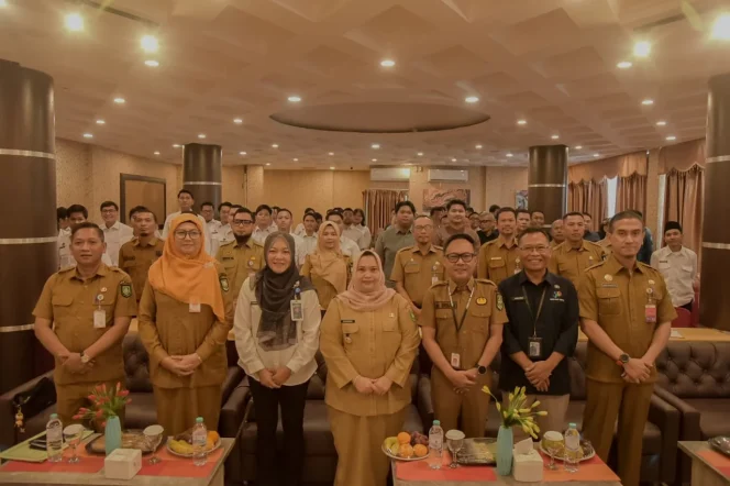 
 📸 Bupati Bengkalis Kasmarni menerima audiensi jajaran Kantor Pelayanan Pemenuhan Gizi Pekanbaru.