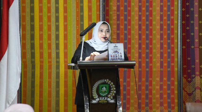 📸 Bupati Bengkalis Kasmarni menyampaikan Ranperda Pertanggungjawaban APBD 2025 dalam rapat paripurna DPRD Bengkalis, Senin, 22 Juni 2026.
