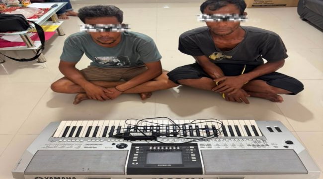 📸 Dua terduga pelaku kasus pencurian dengan pemberatan (curat) diamankan Polsek Mandau bersama barang bukti yang berhasil disita.