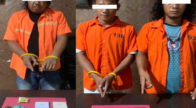 📸 Tiga pria yang diduga terlibat peredaran sabu diamankan Polres Bengkalis.
