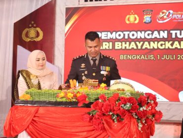 📸 Kapolres Bengkalis Fahrian Saleh Siregar dalam penyampaiannya pada syukuran Hari Bhayangkara ke-80 di Aula Tantya Sudhirajati, Rabu, 1 Juli 2026.