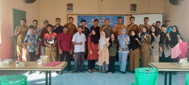 
 Pj. Kades MHD Nasir Rustam bersama Anggota BPD serta perangkat desa 