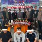 Polisi menunjukkan barang bukti sabu, ekstasi, dan cartridge Etomidate hasil pengungkapan narkotika di Bengkalis.