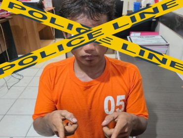 📸 Polisi mengamankan pria berinisial YR dalam kasus dugaan penyalahgunaan narkotika jenis sabu di Bukit Batu, Bengkalis.