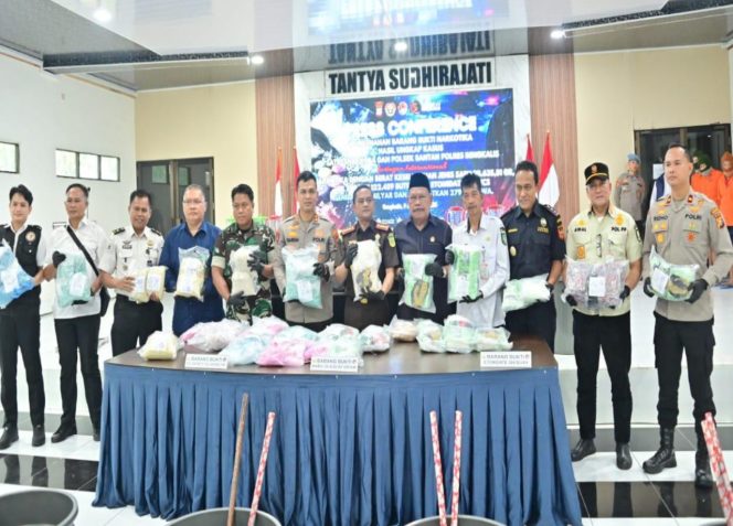 
 📸 Polres Bengkalis memusnahkan barang bukti narkotika hasil pengungkapan perkara pada Rabu, 9 September 2026.